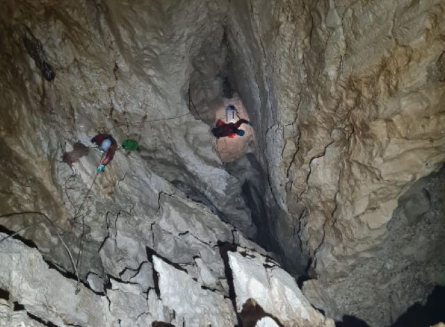 Congres Național de Speologie la Cheile Grădiștei 3 Congres Național de Speologie la Cheile Grădiștei | MyTex.ro