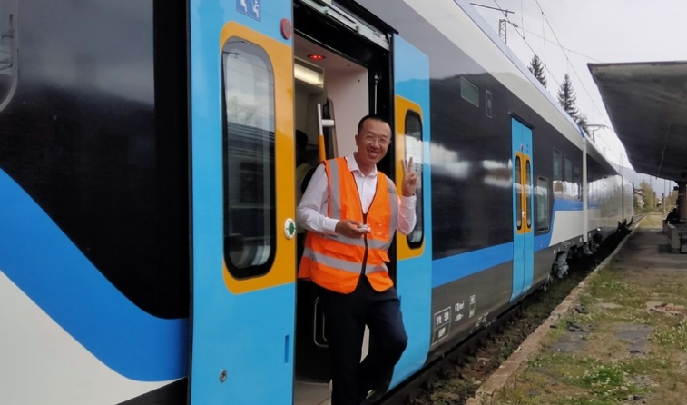 Tren chinezesc | MyTex.ro