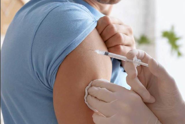 Cine poate beneficia de vaccin / CNAS a anunțat regulile 3 Cine poate beneficia de vaccin | MyTex.ro