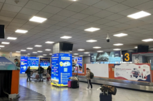 Un aeroport din România a introdus o taxă de 5 euro pentru fiecare călător | MyTex.ro