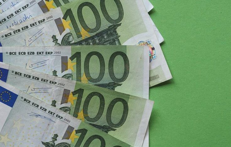 Bărbat arestat după ce a pus în circulaţie bancnote false 3 Bărbat arestat după ce a pus în circulaţie bancnote false | MyTex.ro