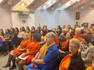 iluminat astă-seară în portocaliu | MyTex.ro