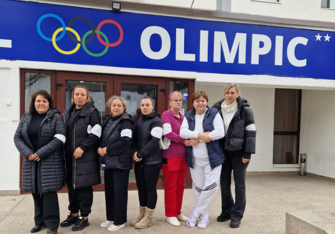 Grevă japoneză la Complexul Sportiv Național Poiana Brașov 3 Grevă japoneză | MyTex.ro