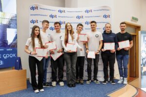 Elevi brașoveni premiați pentru aplicații IT | MyTex.ro
