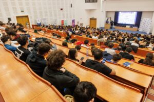 Elevi brașoveni premiați pentru aplicații IT | MyTex.ro