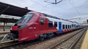 Noul tren electric începe oficial cursele pe ruta | MyTex.ro