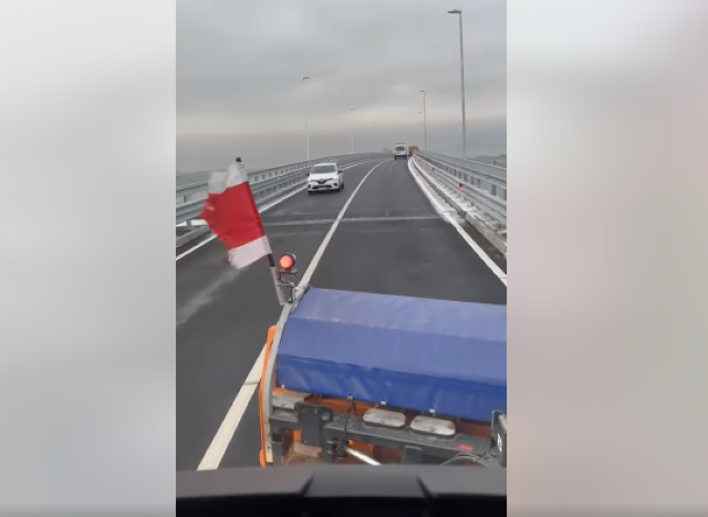 42 de utilaje de deszăpezire au acţionat noaptea trecută | MyTex.ro