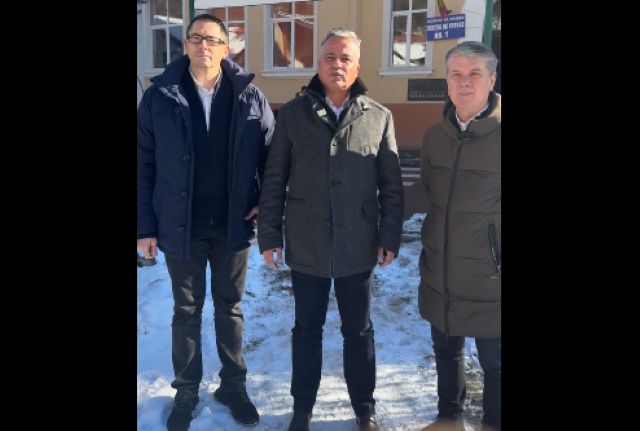 Adrian Veștea | MyTex.ro