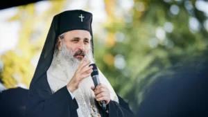 Mitropolitul Moldovei și Bucovinei a suferit o intervenție chirurgicală | MyTex.ro