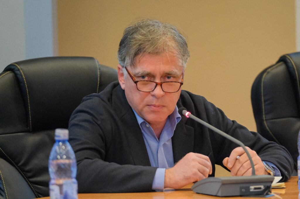 Primarul George Scripcaru și-a întărit echipa de lucru 25 Primarul George Scripcaru și-a întărit echipa de lucru | MyTex.ro