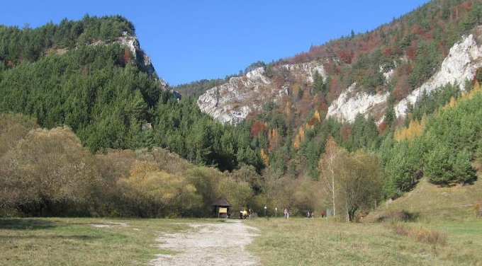 Cheile Râșnoavei: destinația perfectă pentru aventură și relaxare 15 | MyTex.ro