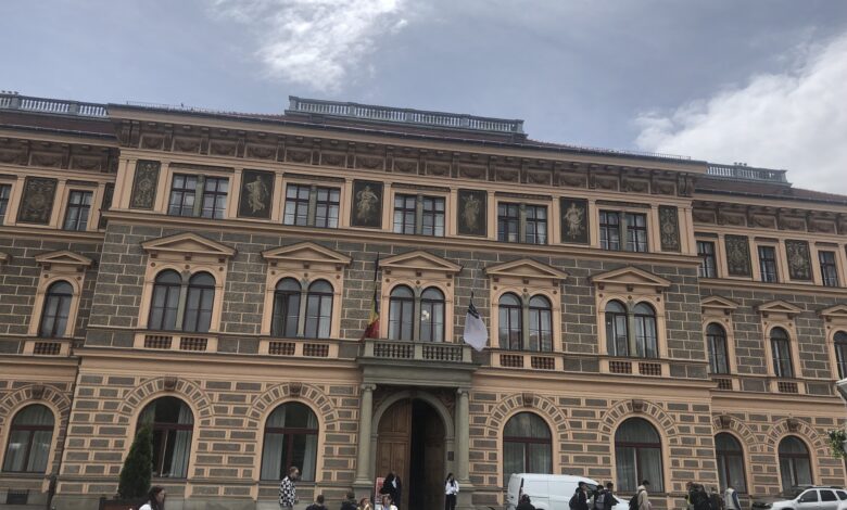 Universitatea Transilvania, pe un nedorit loc în topul cazurilor de hărțuire sexuală 3 Universitatea Transilvania | MyTex.ro