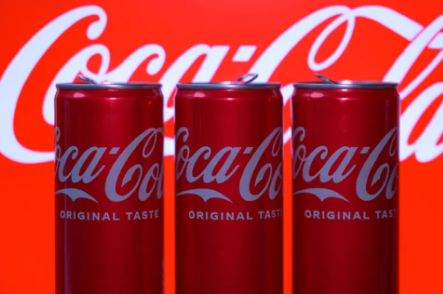 Retragere masivă de produse Coca-Cola în Europa | MyTex.ro