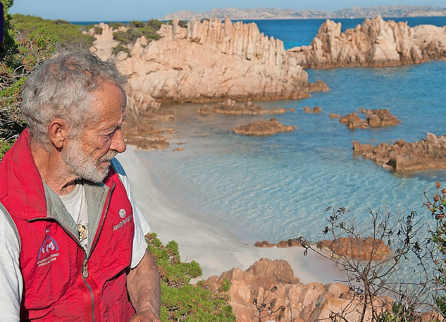 A murit „Robinson Crusoe” 3 Robinson Crusoe | MyTex.ro