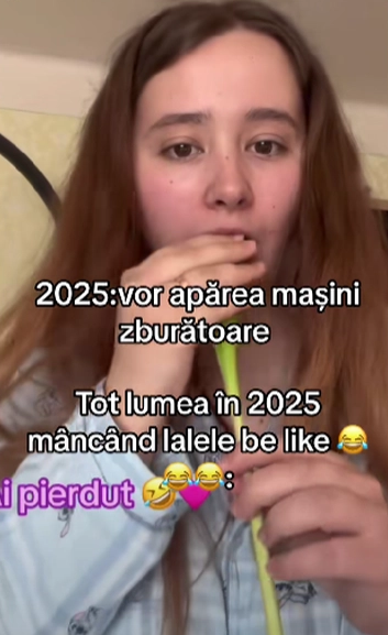 Ultimul trend pe TikTok - tinere care mănâncă lalele 10 Ultimul trend pe TikTok | MyTex.ro