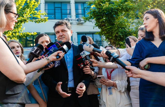 Peste 300 de contestații ale candidaturii lui Nicușor Dan, la BEC 3 Peste 300 de contestații ale candidaturii lui Nicușor Dan | MyTex.ro