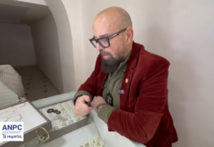 Piedone | MyTex.ro