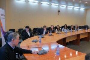 Liceeni brașoveni au discutat despre așteptările lor în raport cu Primăria | MyTex.ro