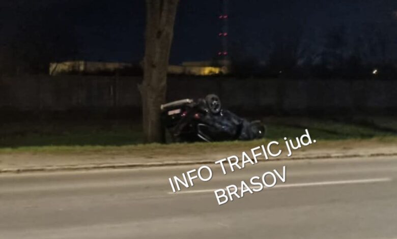 Autoturism răsturnat pe str. Hărmanului din Brașov! Șoferul nu deține permis și avea alcoolemie de speriat 3 autoturism | MyTex.ro