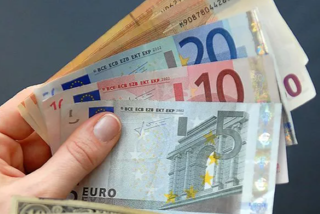 Banca Centrală Europeană: Atenție la euro falși 3 Atenție la euro falși | MyTex.ro