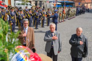 Onor pentru Tricolor | MyTex.ro