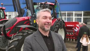 Fermieri brașoveni și-au luat utilaje | MyTex.ro