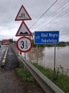 Restricție | MyTex.ro