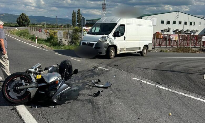 Accident între o autoutilitară și o motocicletă, la Chichiș 3 Accident | MyTex.ro