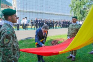 Onor pentru Tricolor | MyTex.ro