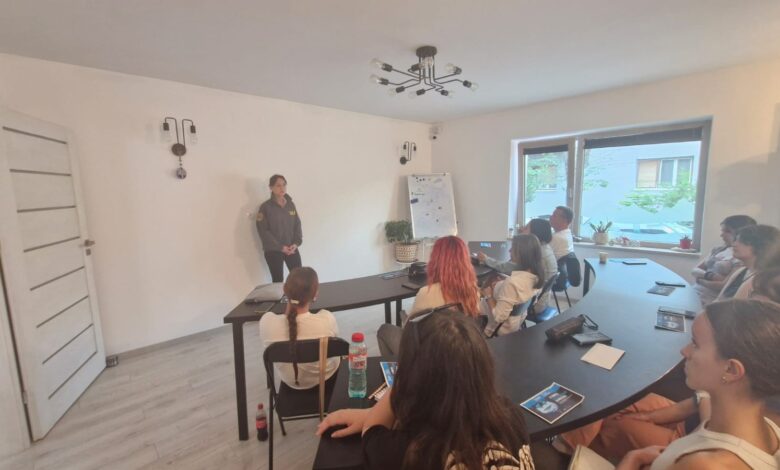 Activitate anticorupție la o școală de șoferi din Brașov 3 Activitate | MyTex.ro