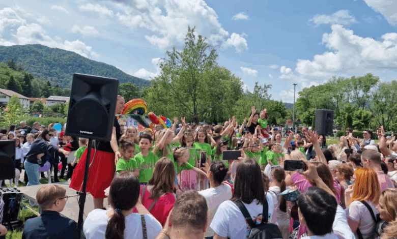 Ora Copiilor by Cantus Mundi - sărbătoare în Parcul Noua din Brașov 5 Ora Copiilor by Cantus Mundi | MyTex.ro