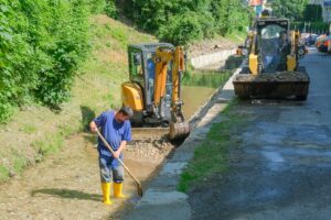 Pârâul Graft intră în etapa finală de decolmatare | MyTex.ro