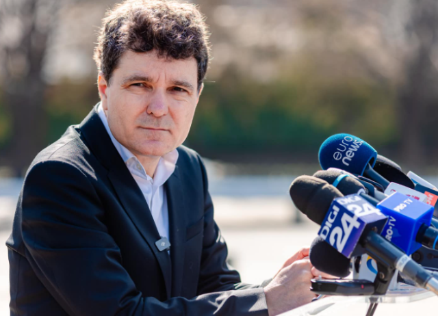 Nicuşor Dan amână desemnarea lui Bolojan pentru funcţia de premier 3 Nicuşor Dan amână desemnarea lui Bolojan pentru funcţia de premier | MyTex.ro