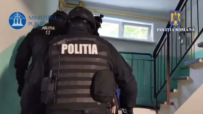 percheziții | MyTex.ro