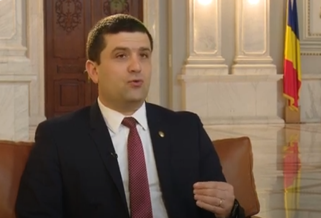 Ministrul Economiei avertizează că Salina Praid se va prăbuși 3 Ministrul Economiei avertizează că Salina Praid se va prăbuși | MyTex.ro