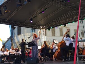 Un concert extraordinar și altul inedit | MyTex.ro