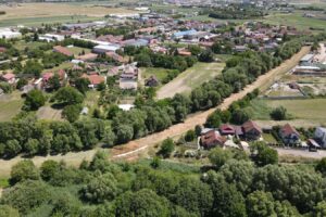 Au început lucrările de curățare a pârâului Ghimbășel în zona Stupini | MyTex.ro