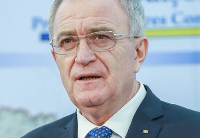 Șeful Transgaz, cinci secretare și șapte șoferi 3 Șeful Transgaz | MyTex.ro