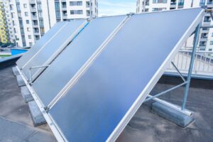 10 școli și colegii din Brașov își vor produce singure energia necesară funcționării | MyTex.ro