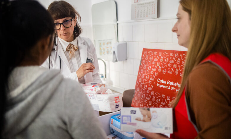 Cutia Bebeluşului ajunge la 450 de mame cu nou-născuţi din judeţul Braşov 3 Cutia Bebeluşului ajunge la 450 de mame cu nou-născuţi din judeţul Braşov | MyTex.ro