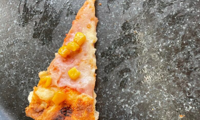 Un antreprenor explică efectul măsurilor de austeritate asupra micilor afaceri: „Așa dispare încet o pizzerie. Nu arsă. Nu slabă. Nu leneșă. Ci sufocată..." 3 Antreprenor | MyTex.ro