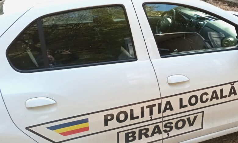 Copii găsiți dormind în spatele unei stații RATBV 3 Copii | MyTex.ro