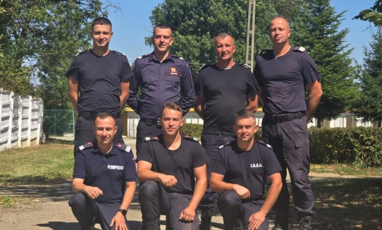 Bărbat care s-a „prăbușit" pe terasa unui restaurant din Sibiu, salvat de 7 cursanți de la IGSU / Doi dintre salvatori sunt din Brașov 3 Terasa | MyTex.ro