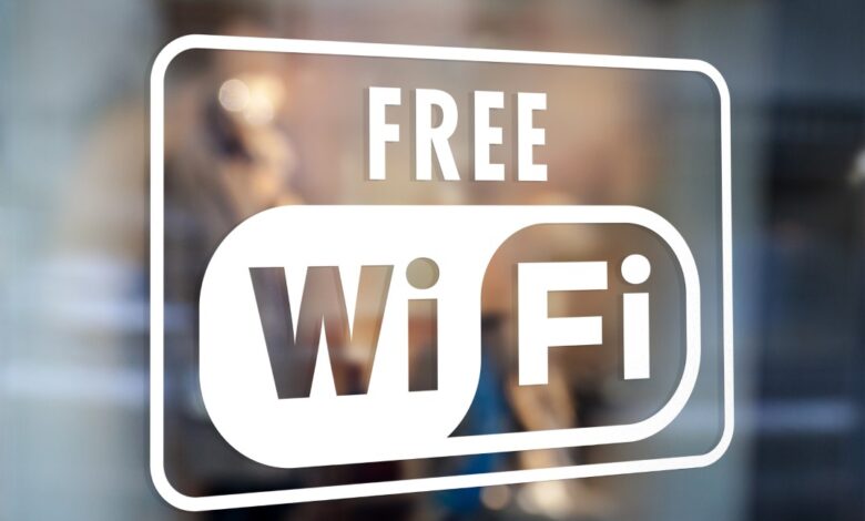 Conexiunile gratuite din cafenele, aeroporturi sau hoteluri par convenabile, dar... 3 Conexiunile | MyTex.ro