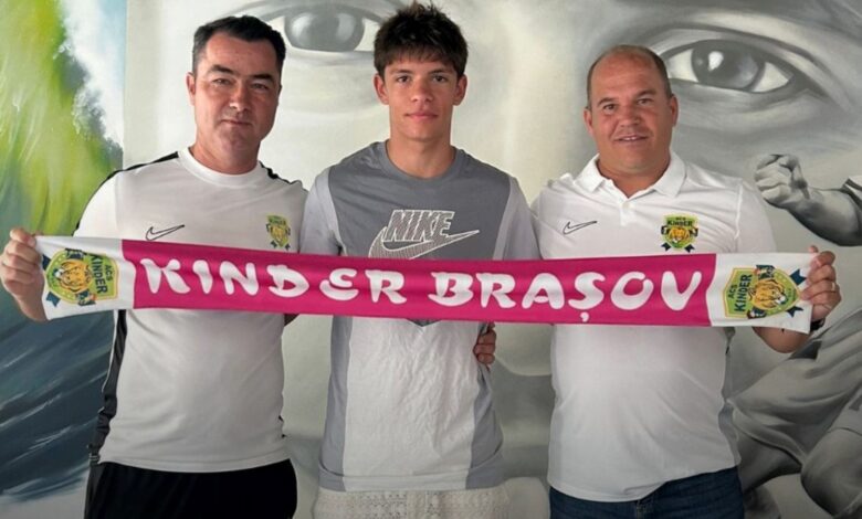 Alin Ivan (15 ani), de la Kinder Braşov la Farul Constanţa. Parteneriat cu Academia Hagi 5 Alin Ivan