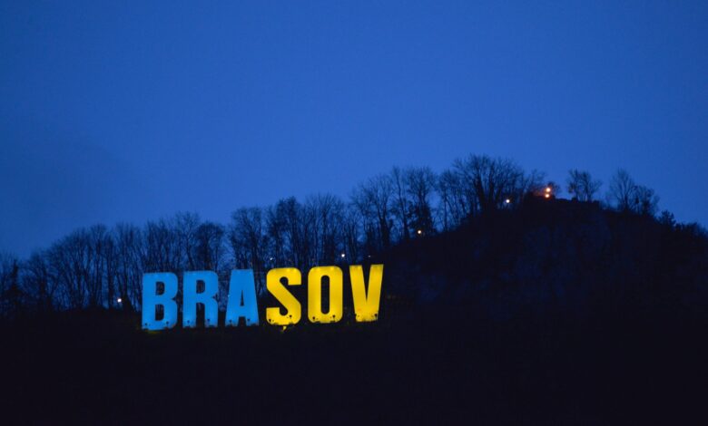 Brașovul se iluminează în culorile drapelului ucrainean 3 Brașovul se iluminează | MyTex.ro