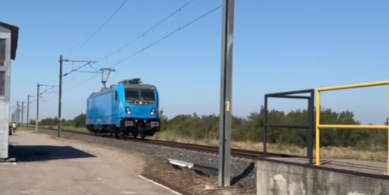 Prima locomotivă care a atins viteza de 200 km/h în România va circula şi la Braşov 7 Prima locomotivă | MyTex.ro