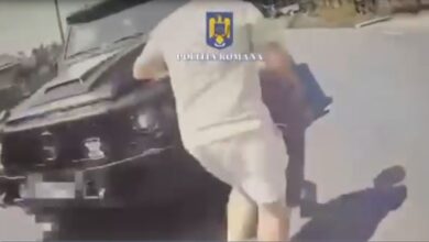 polițistă - atac topor
