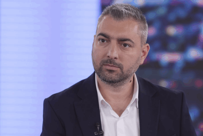 Fost candidat la președinție acuzat de corupere de minori | MyTex.ro