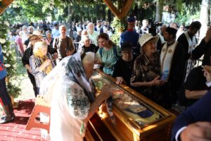 Sfântul Serafim cel Răbdător de la Sâmbăta de Sus a fost canonizat | MyTex.ro